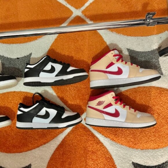 Air Jordan 1 Mid Light Curry Cardinal Red 5.5 - Picture 2 of 2